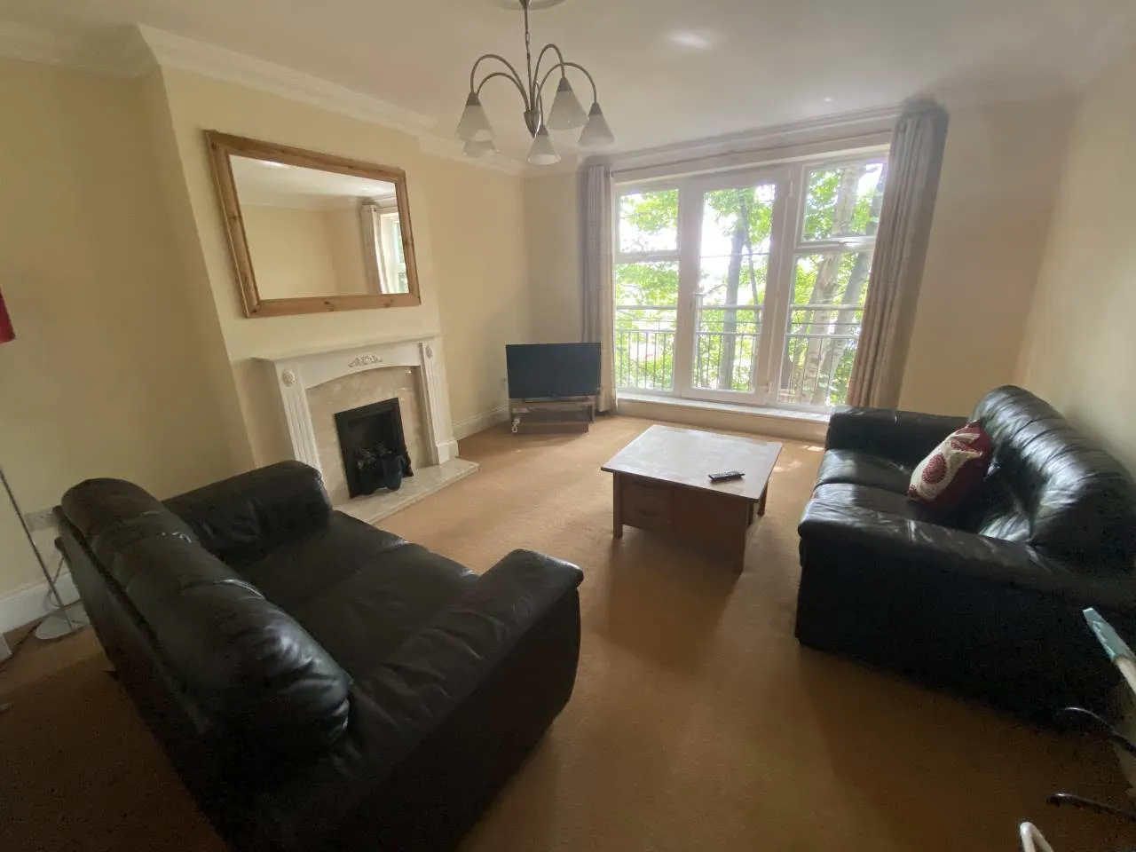 Room Caversham Place in Birmingham