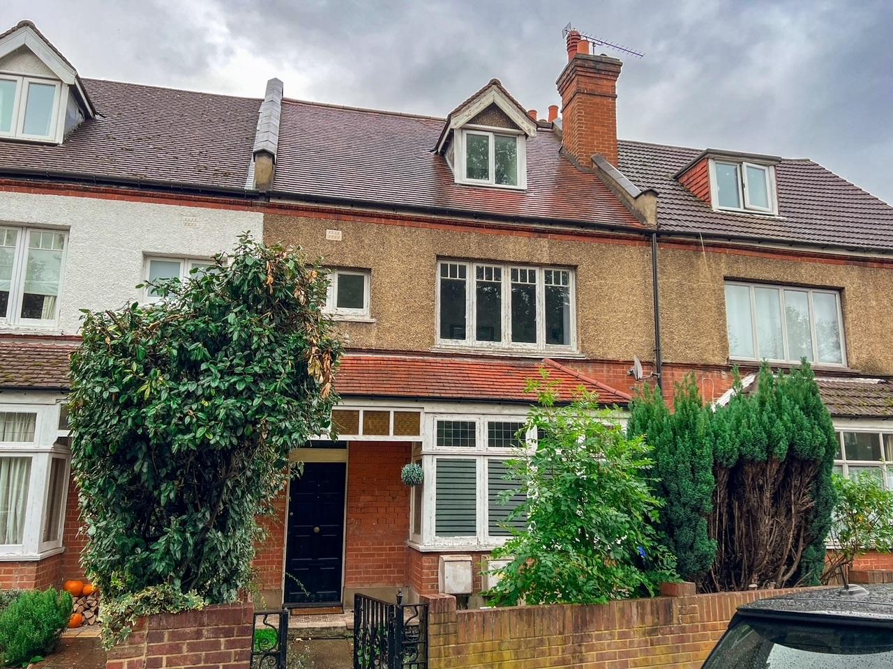 Flat Saint Mary's Road in Walton on Thames