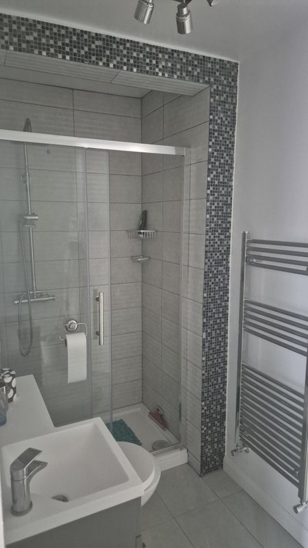 Flat Parkfield Way in Greater London