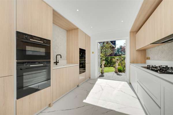 Flat Lilley Drive in Reigate and Banstead