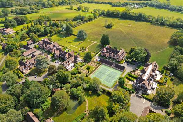 Flat Lilley Drive in Reigate and Banstead