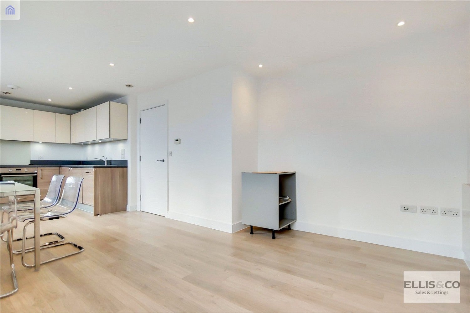 Flat Wembley Central Square in Greater London