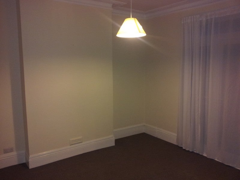 Flat Clarendon Gardens in Greater London