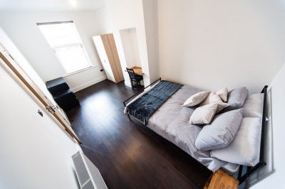 House Estcourt Terrace in Leeds