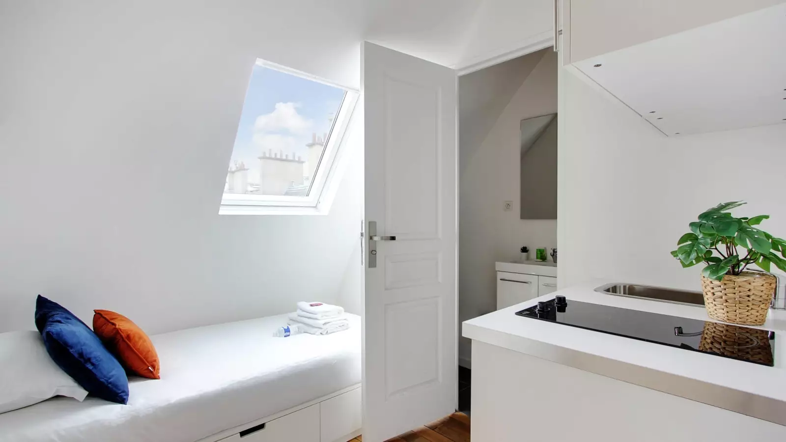 Appartement Avenue Raymond Poincaré à Paris
