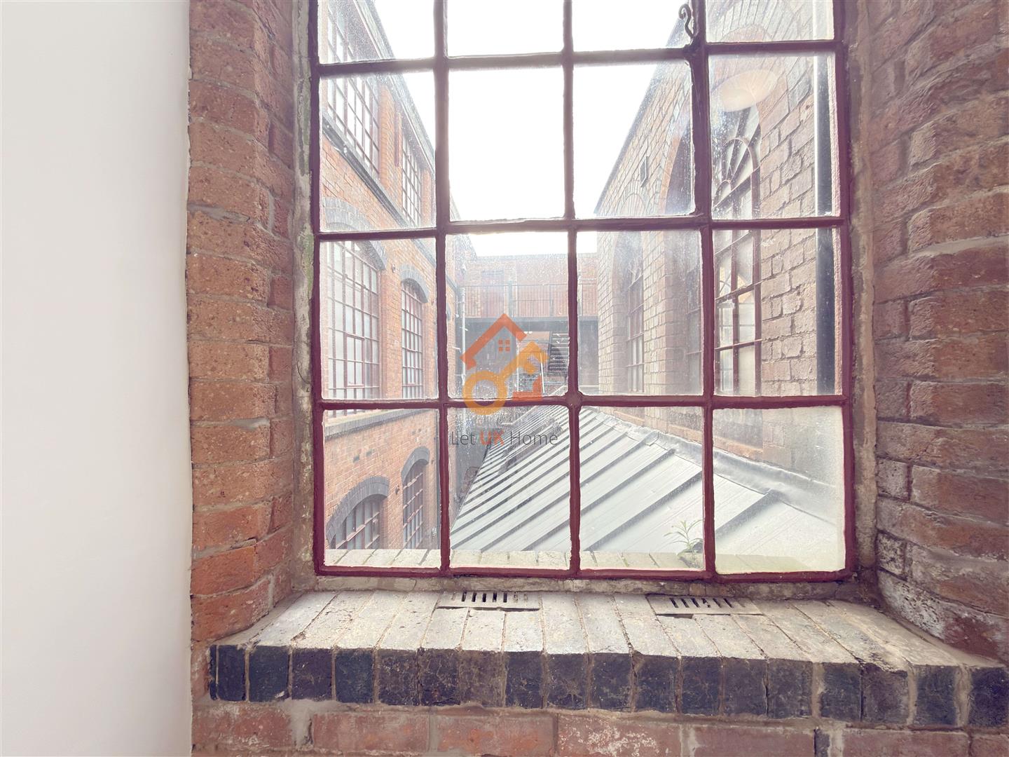Flat Vittoria Street in Birmingham
