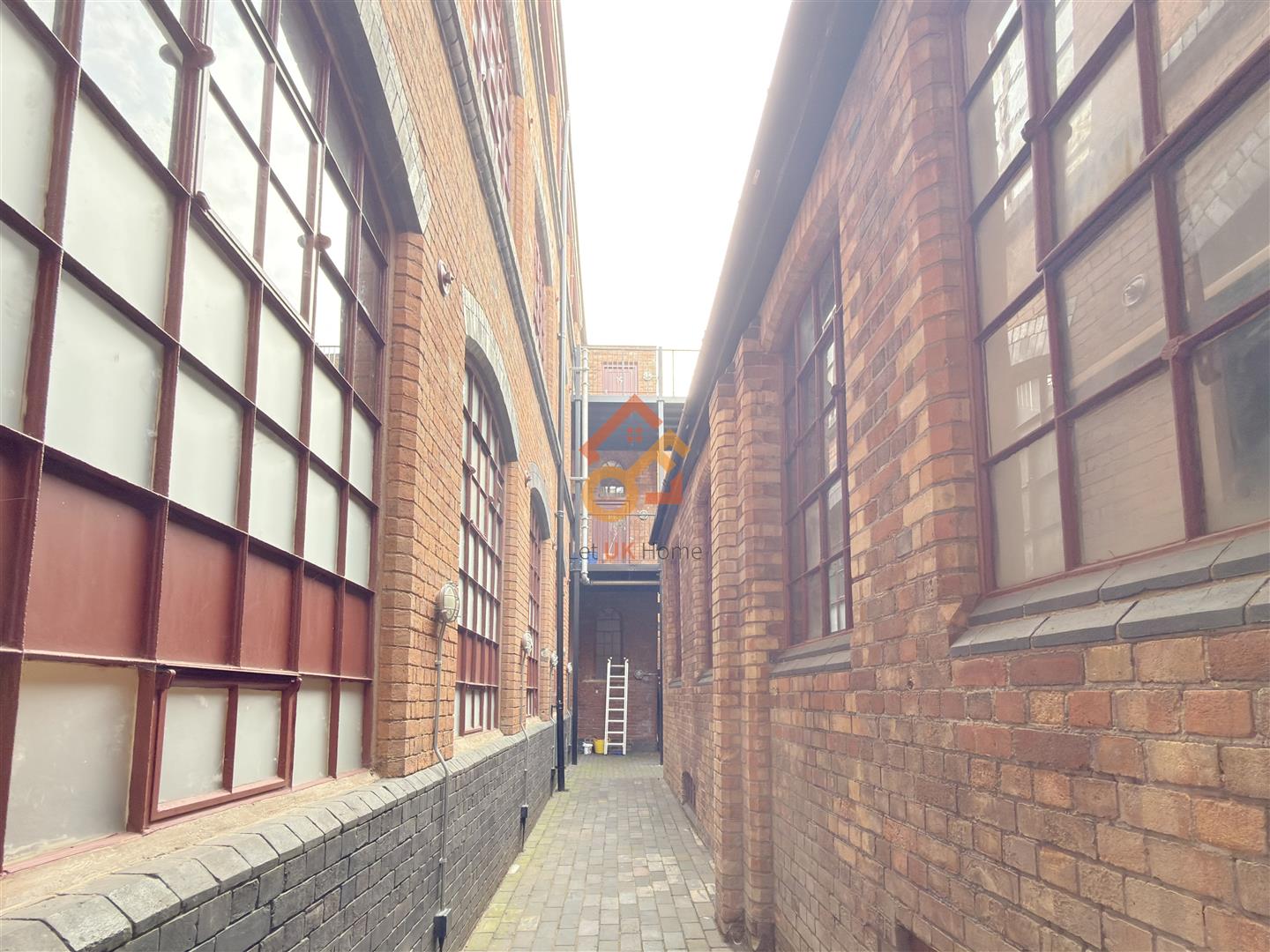 Flat Vittoria Street in Birmingham
