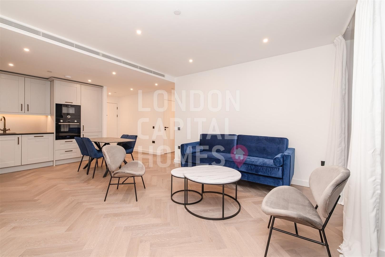 Flat Merino Gardens in Greater London