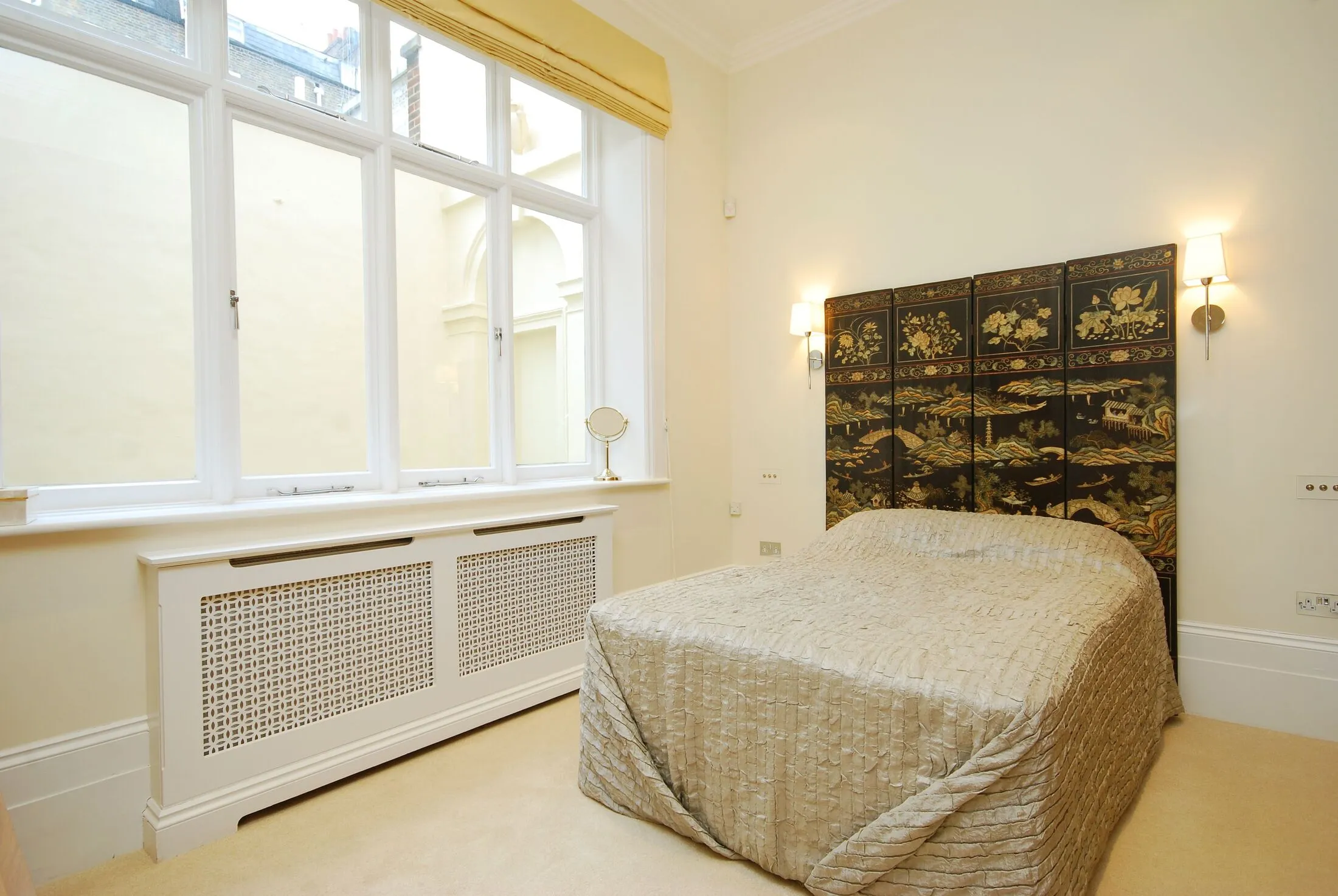 Flat Gloucester Square in City of Westminster