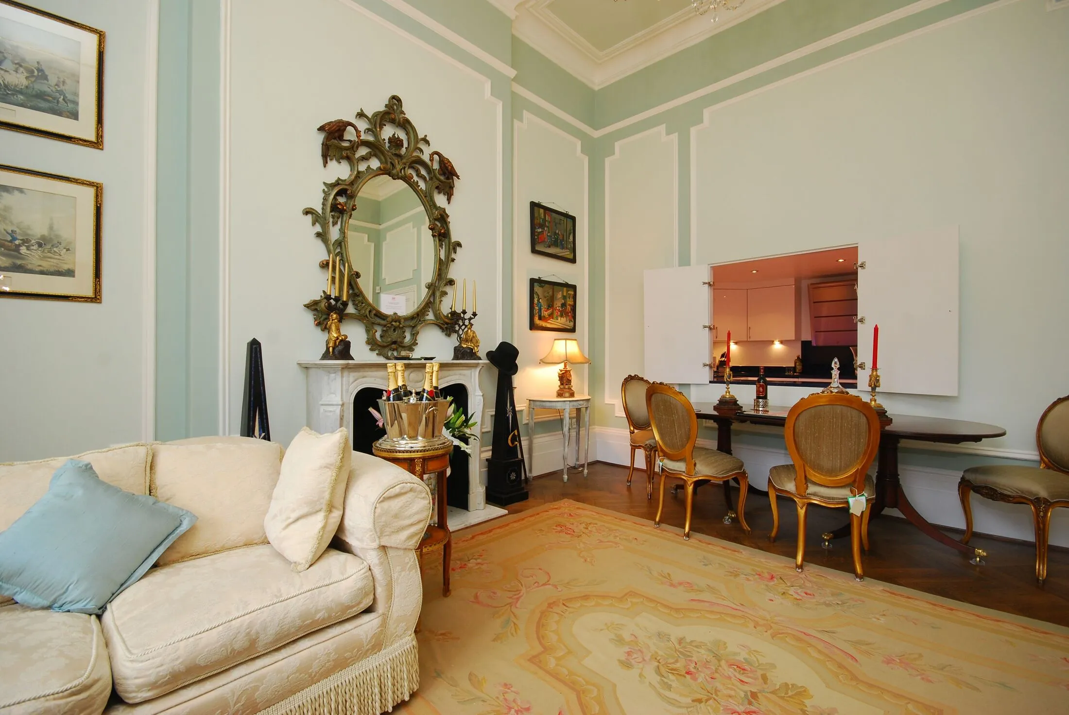 Flat Gloucester Square in City of Westminster