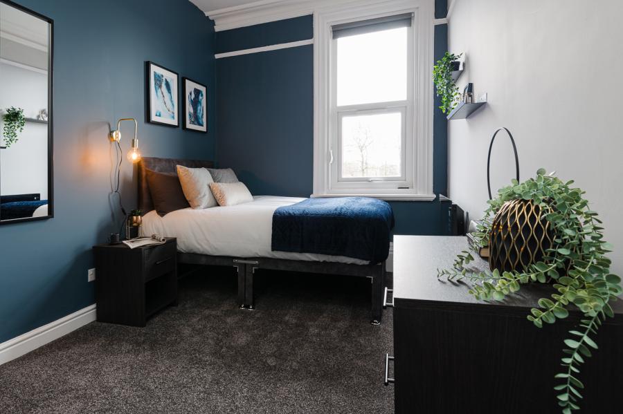 Room Wilson Patten Street in Warrington