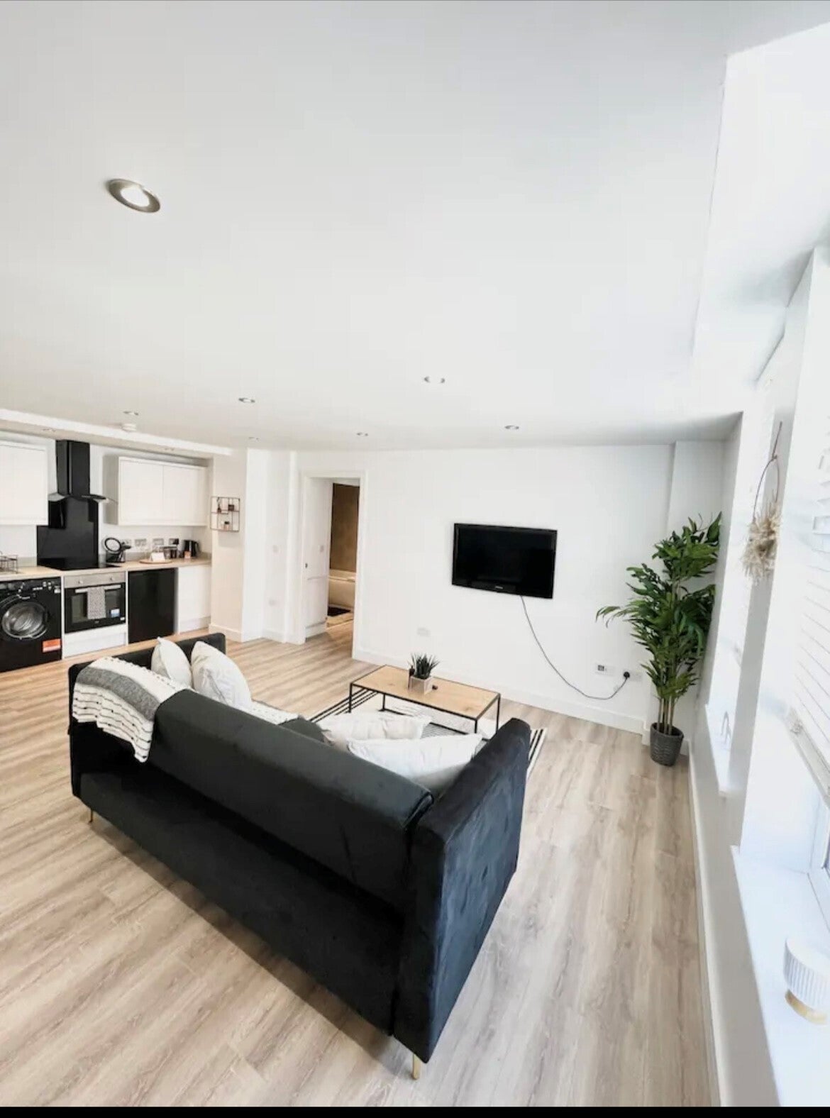 Flat Winmarleigh Street in Warrington