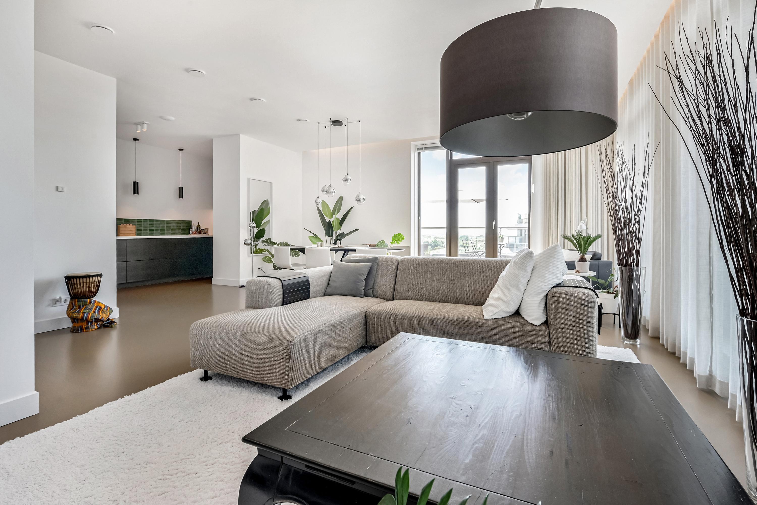 Appartement te koop: Deltaplein 351, 'S-Gravenhage