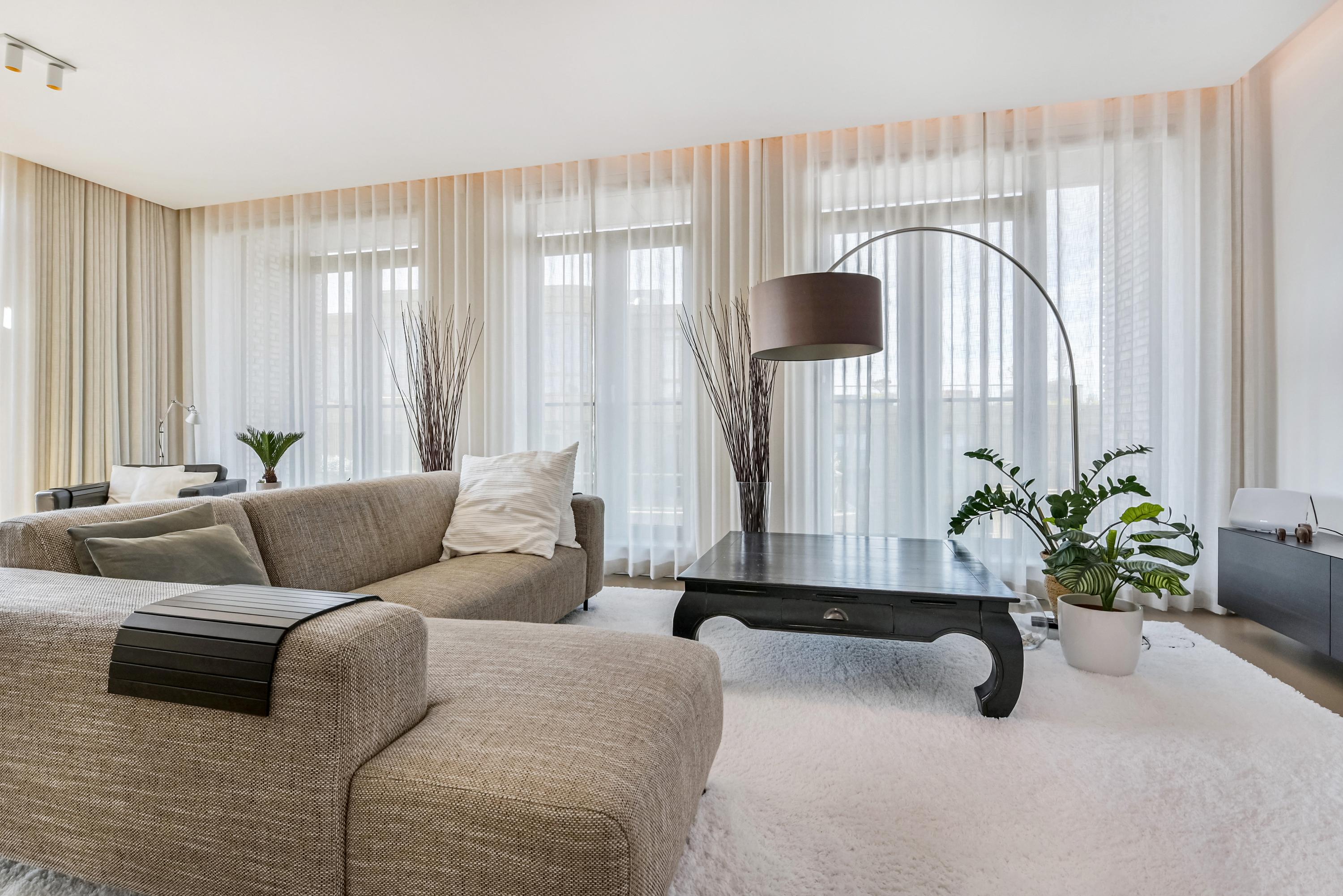 Appartement te koop: Deltaplein 351, 'S-Gravenhage
