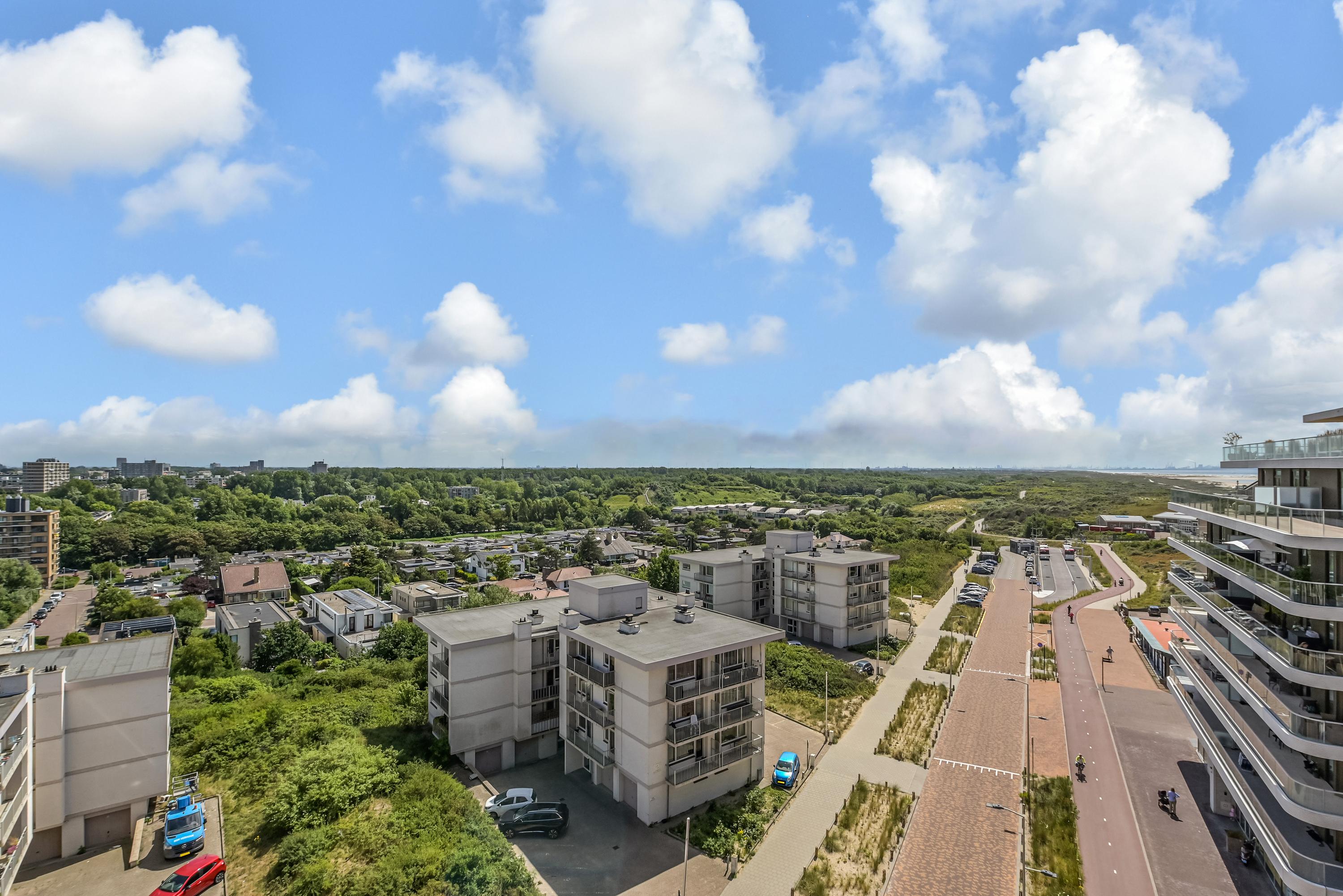 Appartement te koop: Deltaplein 351, 'S-Gravenhage