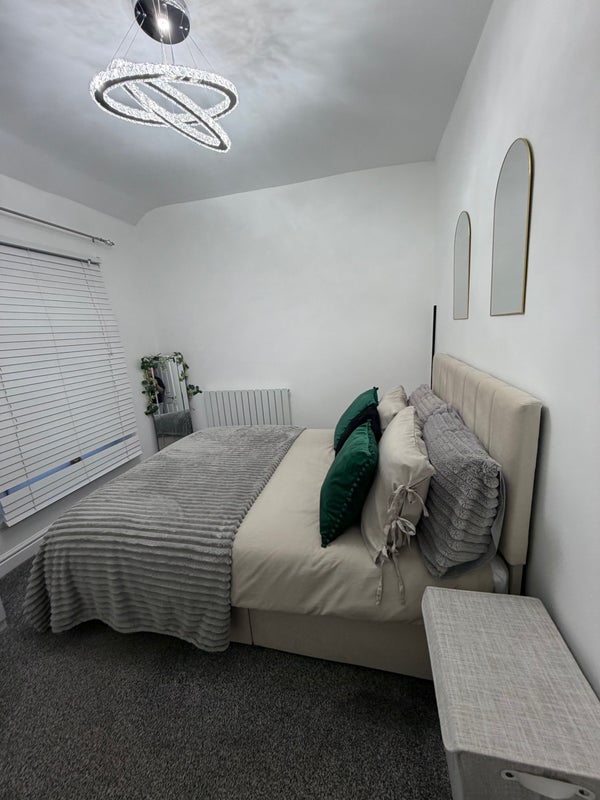 Room Robert Street in Glyncoch