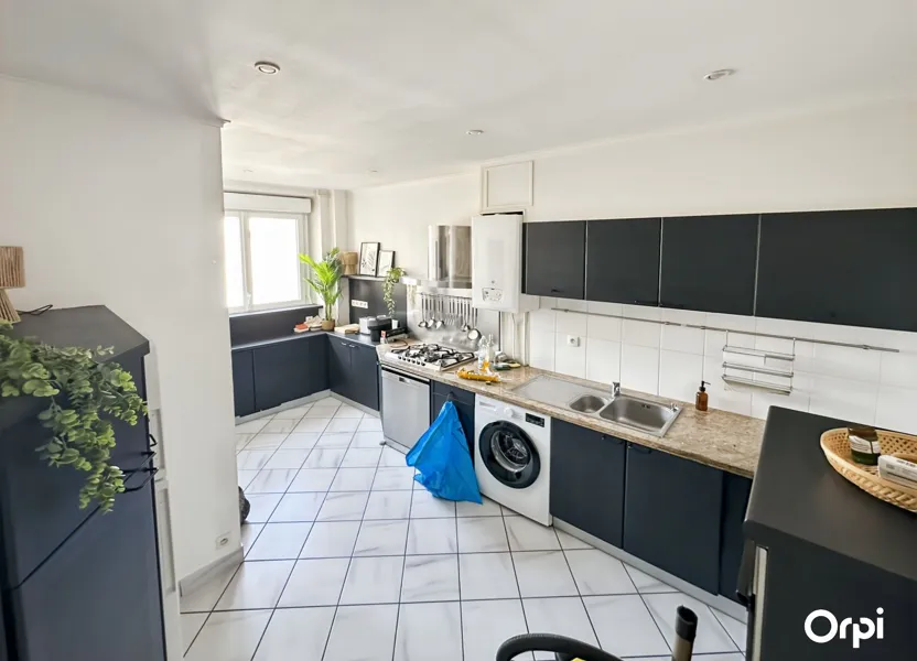 Flat Rue Professeur Maze in Lorient