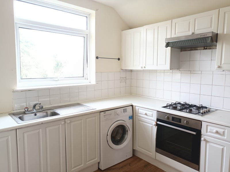 Room George Lane in Greater London