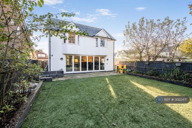 House Brier Lea in Reigate and Banstead