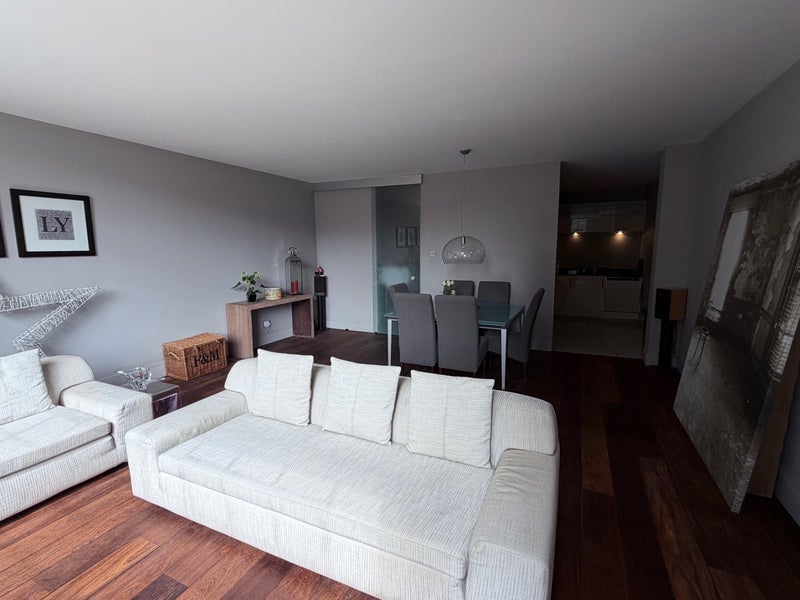 Room Goswell Road in Greater London