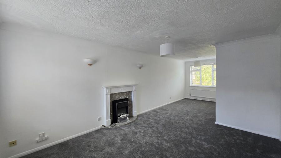 House Petersham Close in Milton Keynes
