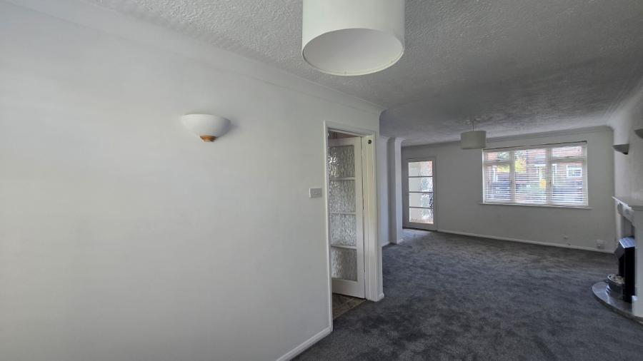 House Petersham Close in Milton Keynes