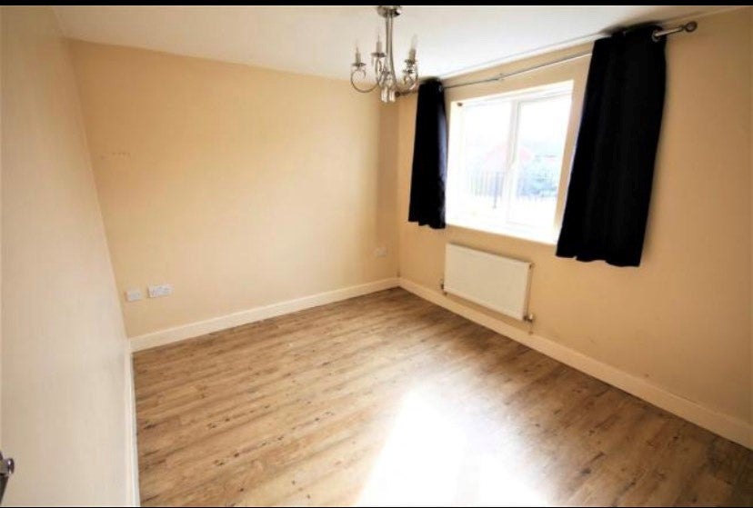 Flat Chiltern Close in Chelmsford