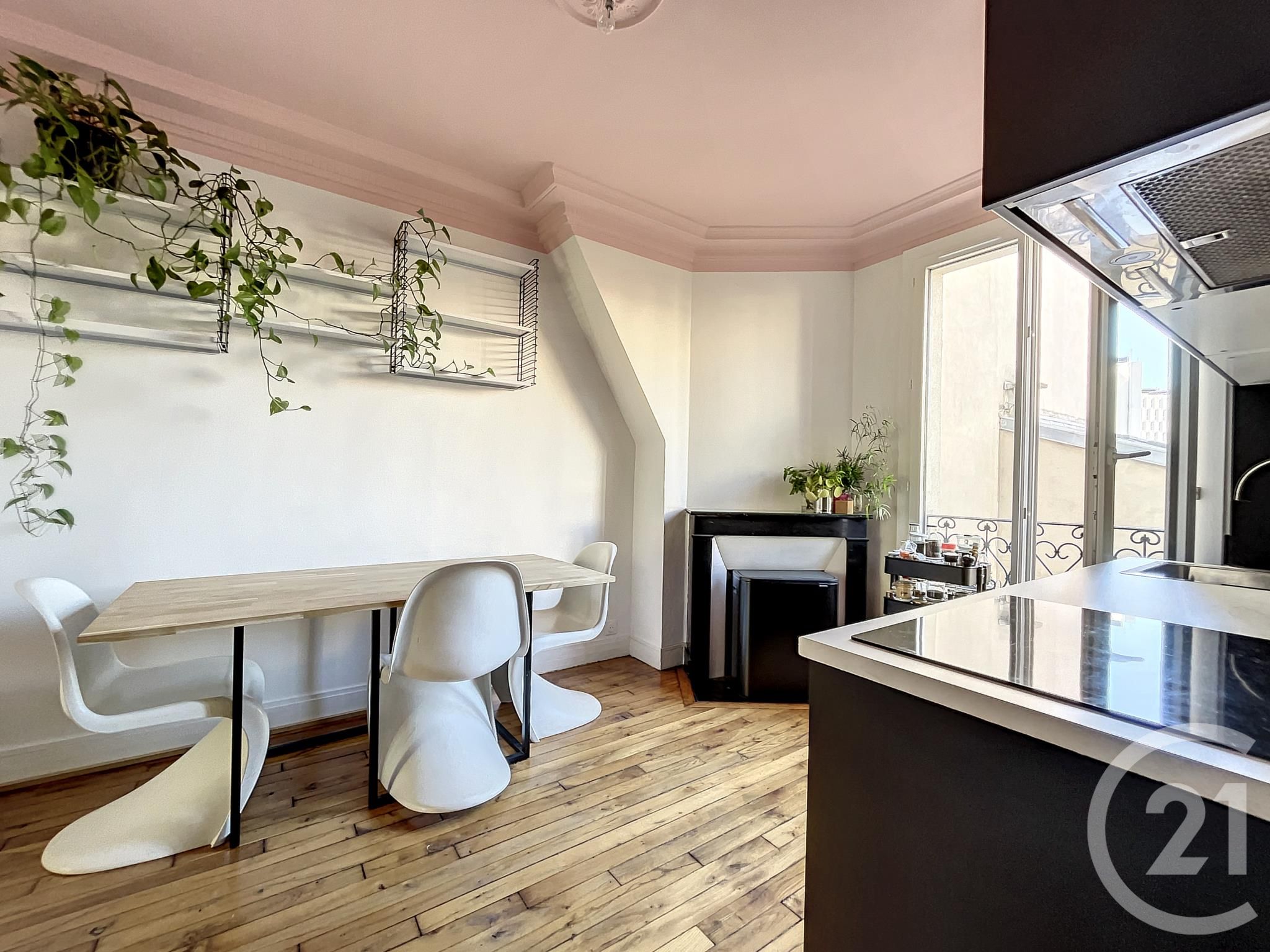 Appartement Rue Saint-Fargeau à Paris
