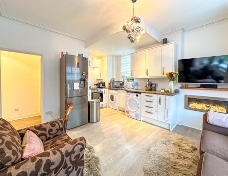 Flat Mildred Avenue in Watford