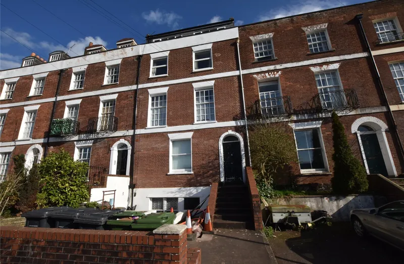 Flat Mount Pleasant Road in Exeter