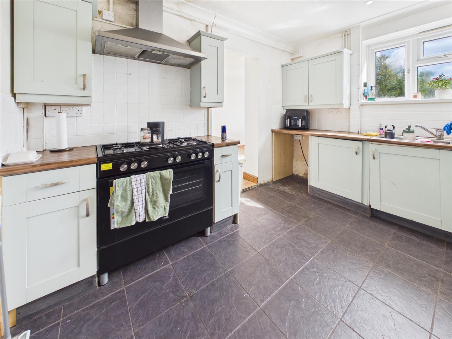 House Broadway in Charnwood