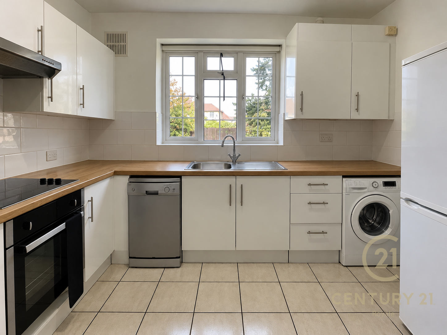 Flat Orchard Court in Epsom and Ewell