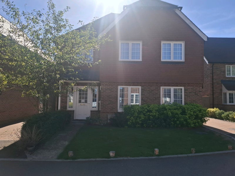 Room Castle Way in Maidstone