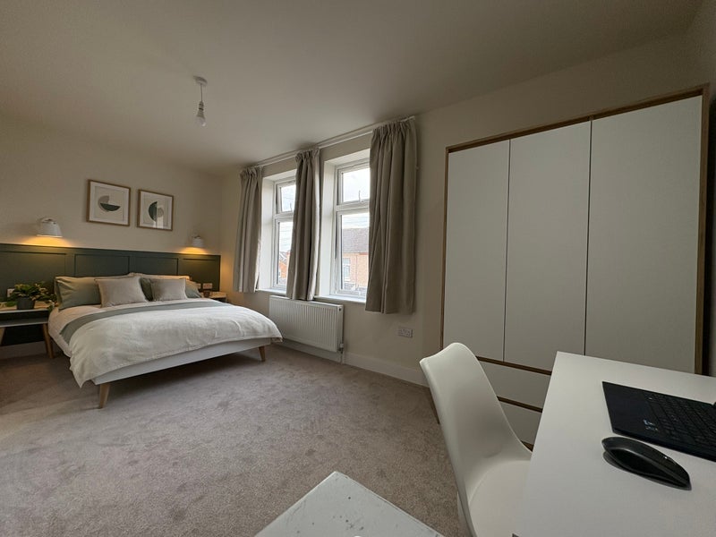 Room King Edward Road in Rugby
