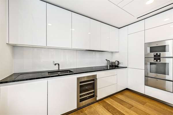 Flat Holland Green Place in Greater London