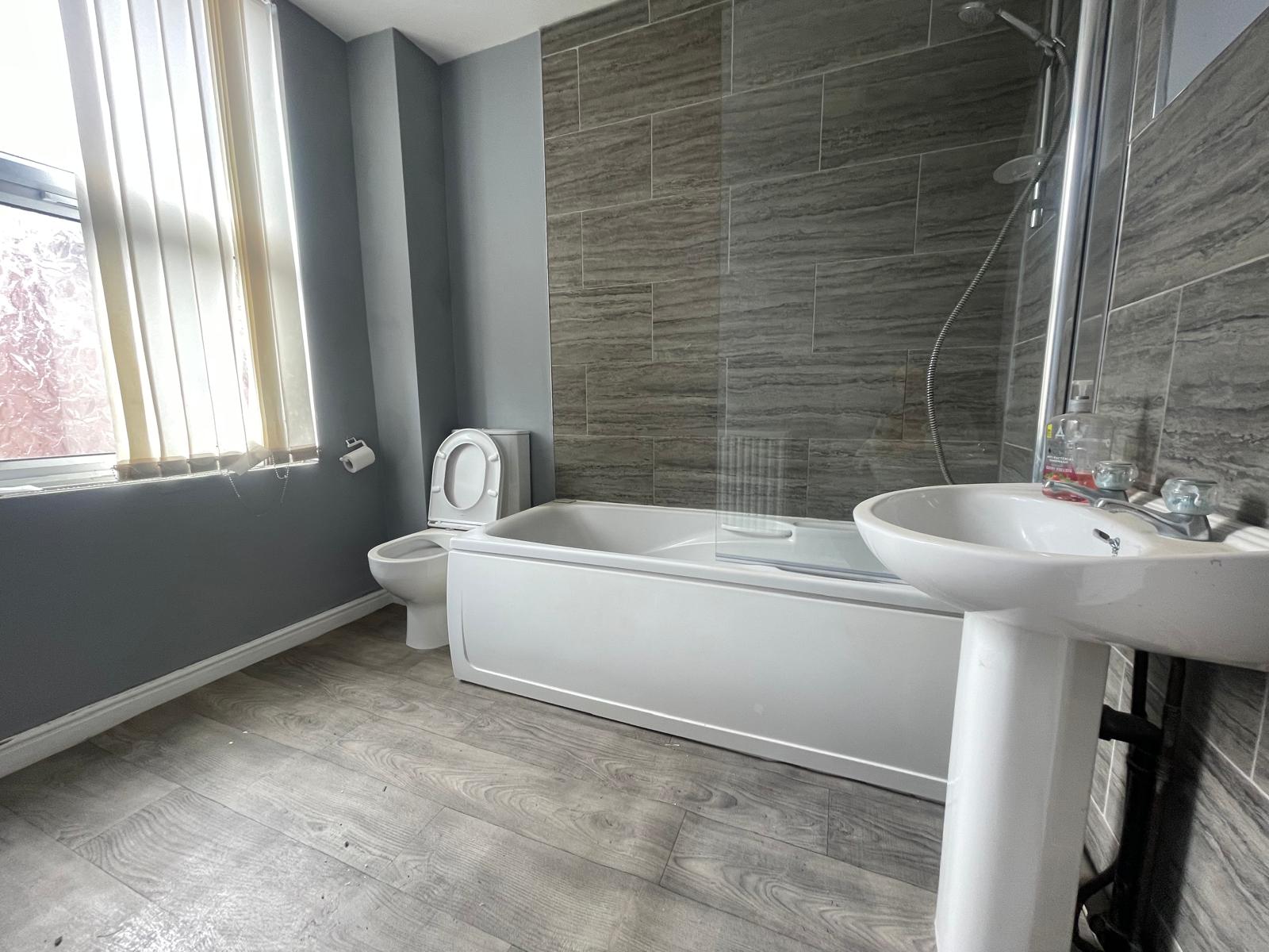 House Woodview Mount in Leeds