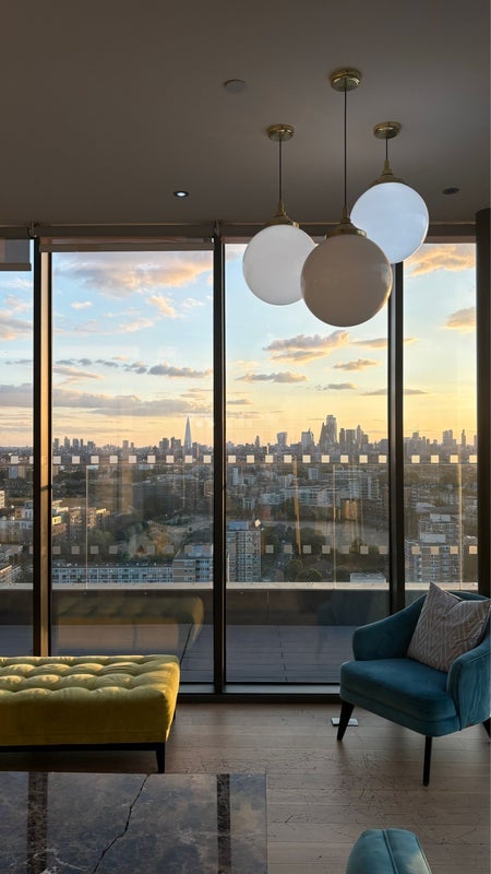 Room Radial Avenue in Greater London