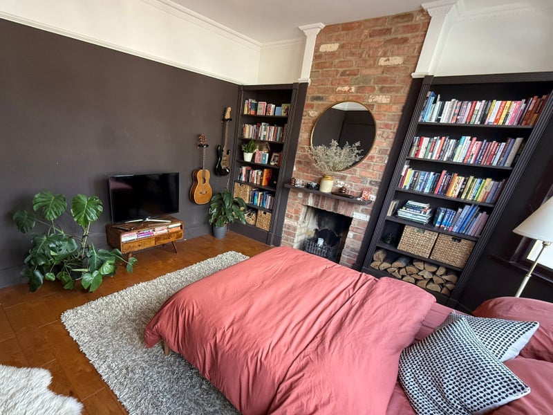 Room Central Park Road in Greater London