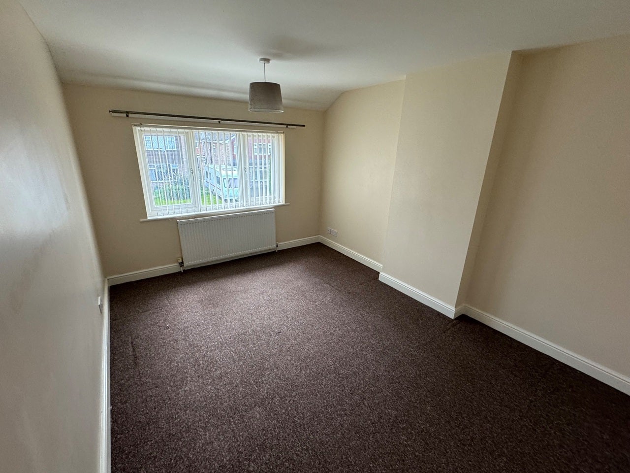 House Thirlmere Road in Nuneaton and Bedworth