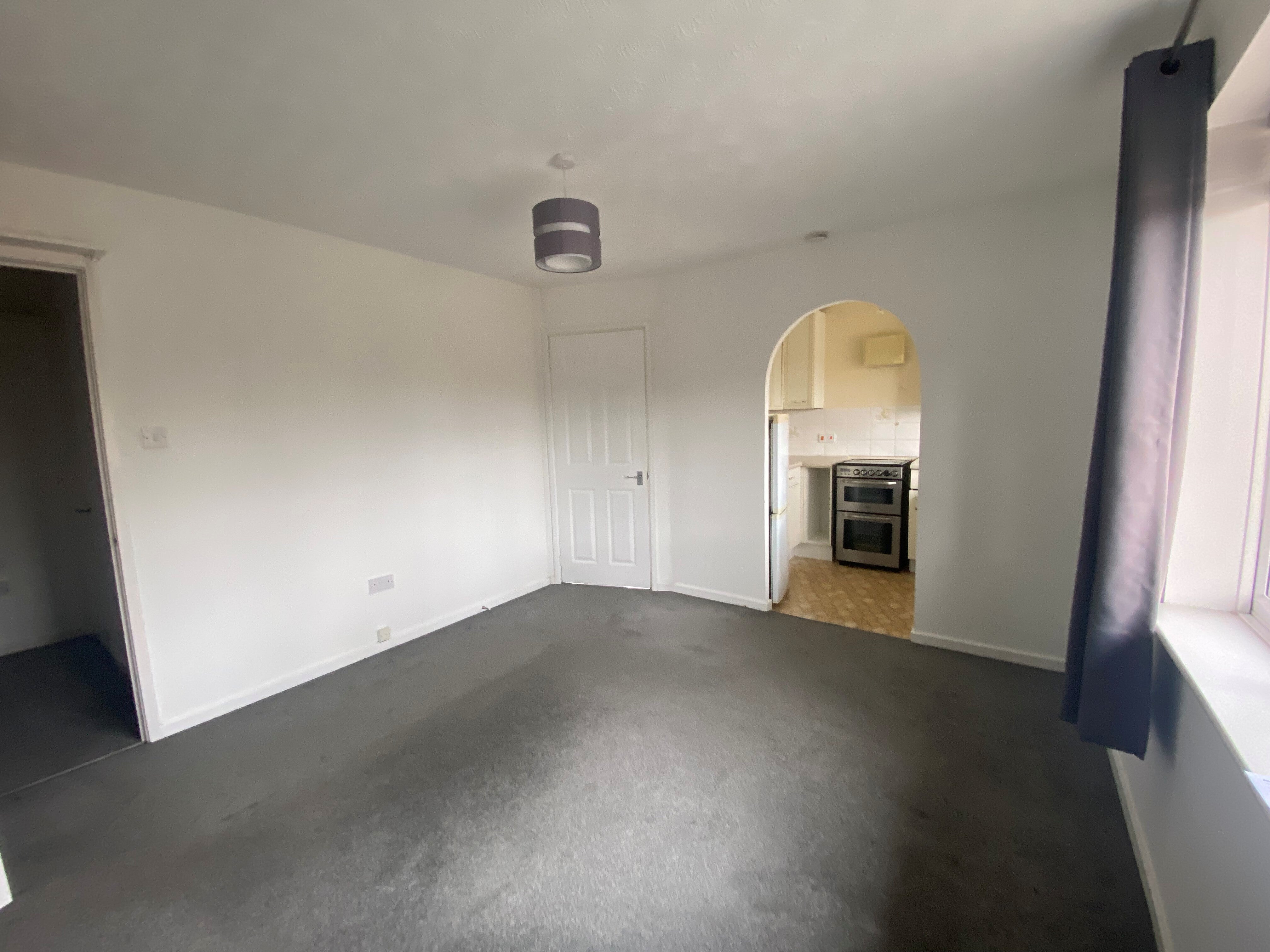 Flat Kern Close in Southampton