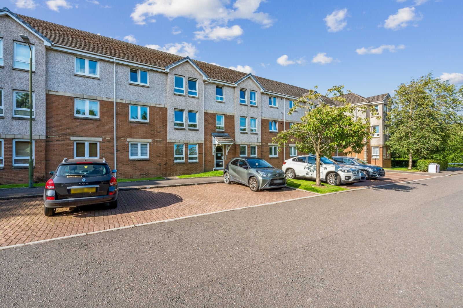 Flat Harley Gardens in Bonnybridge