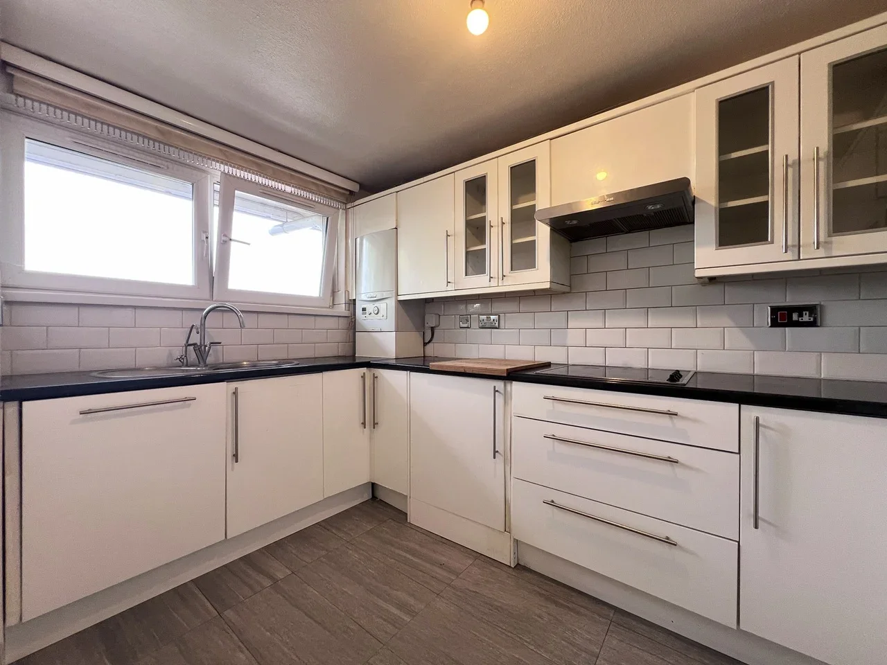 Flat Yeomans Way in Greater London