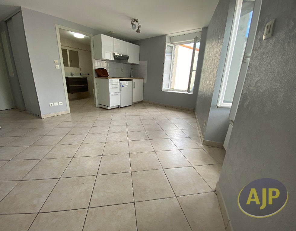 Appartement Route de Baudres à Bouges-le-Château