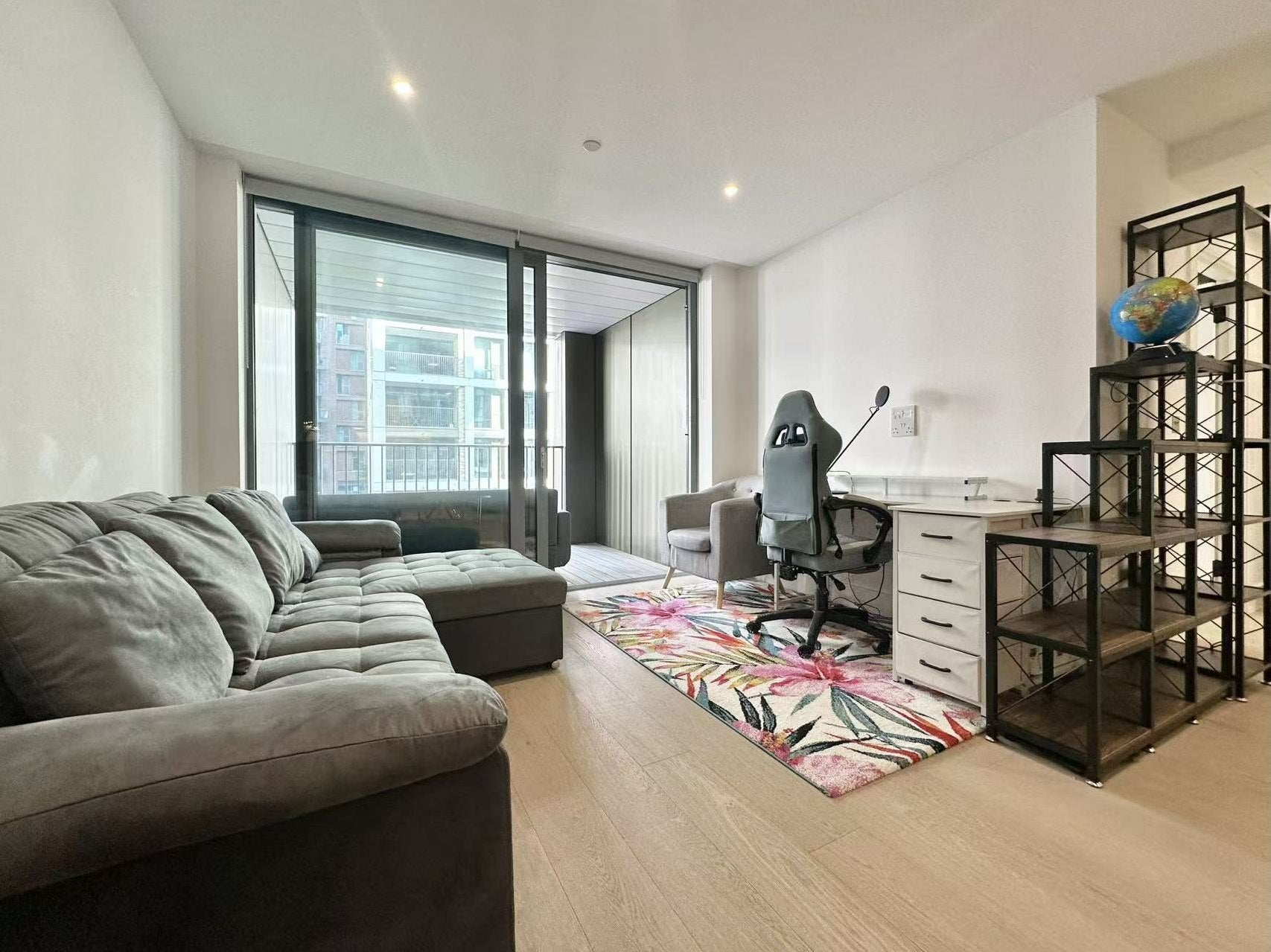 Flat Palmer Road in Greater London