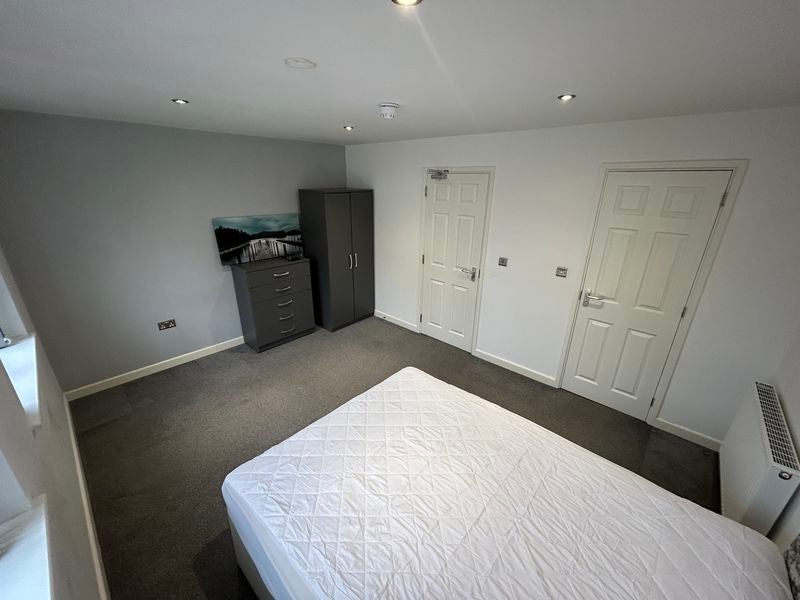 Room Titchfield Street in Mansfield Woodhouse