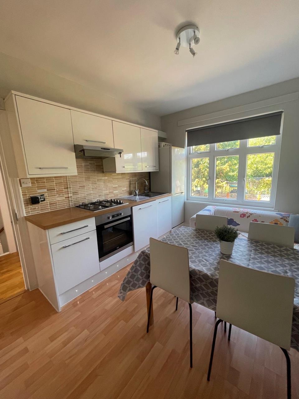 Flat Vesta Road in Greater London