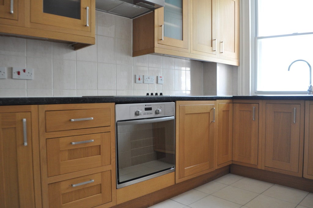 Flat Hackney Road in Greater London