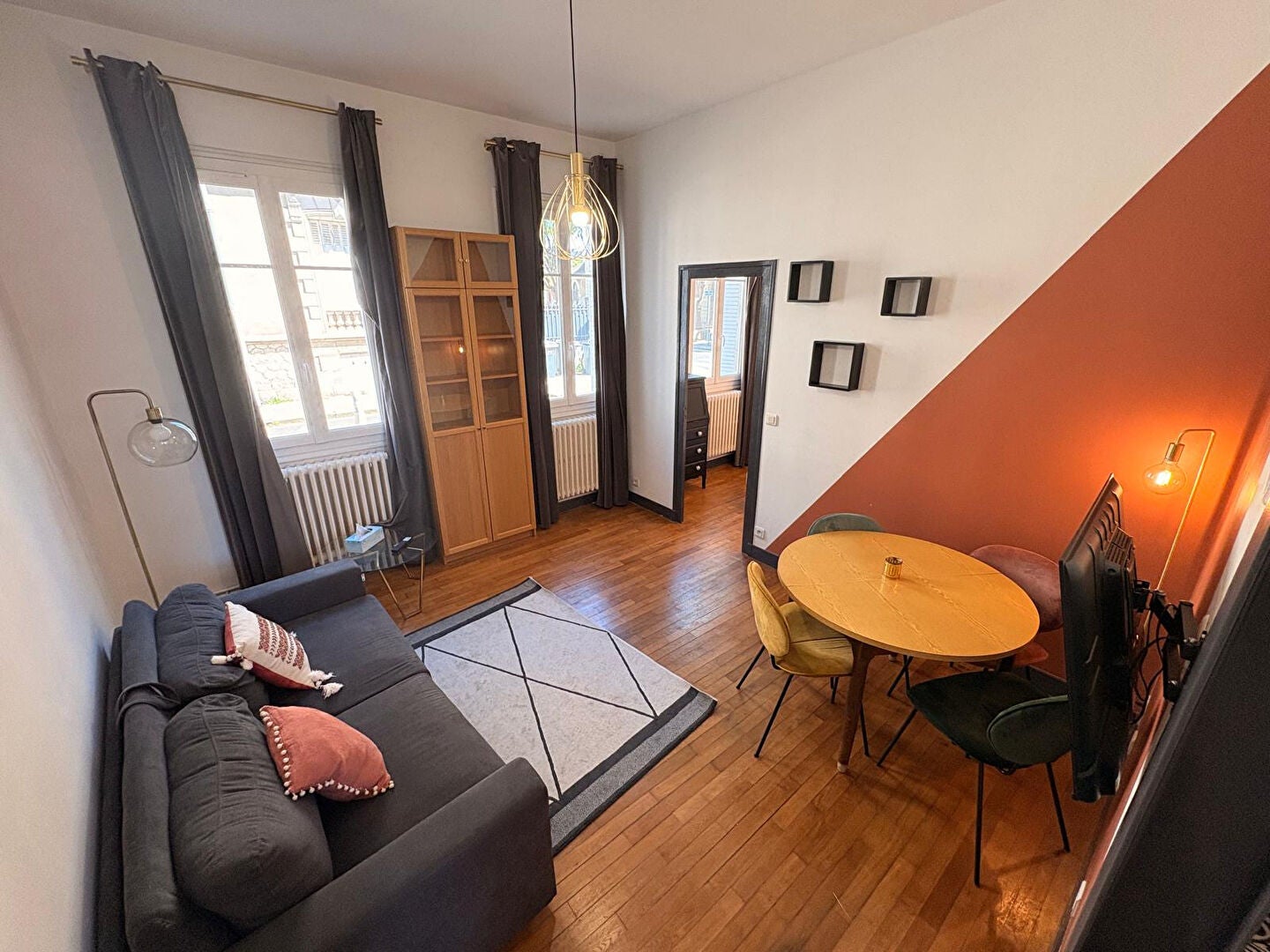 Flat Quai Paul Bert in Tours