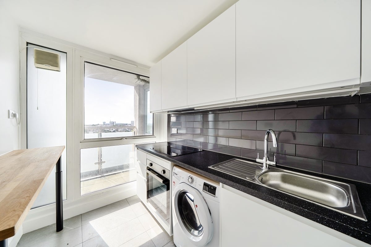 Flat Harrow Road in City of Westminster