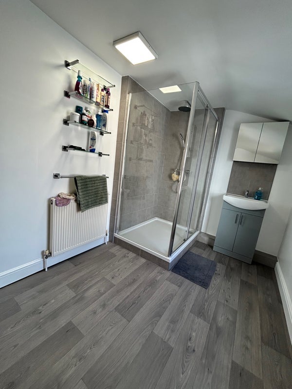 Room Worsley Street in Bristol